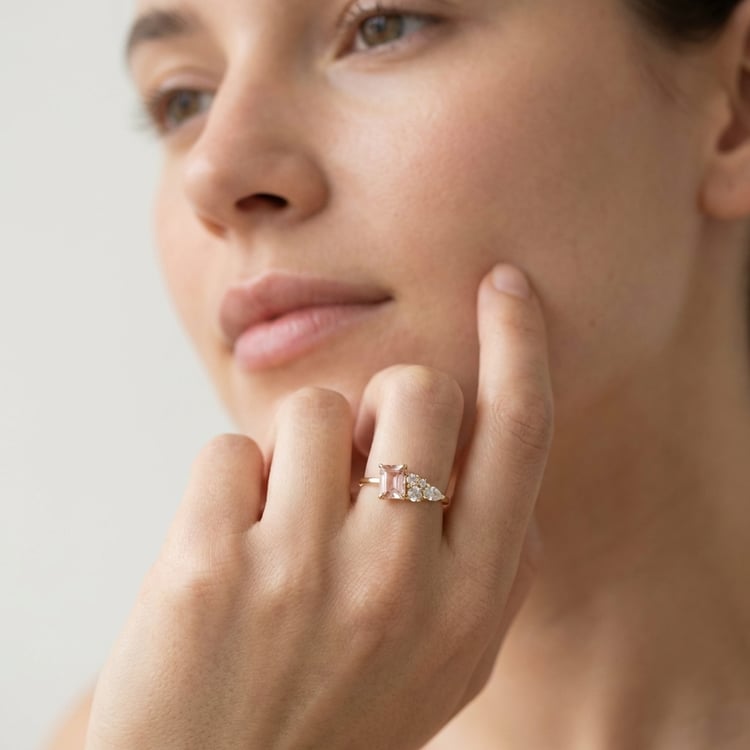 Cluster rozvodový prsteň s morganitmi, diamantom a zafírom Frank 166255