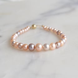 Zlatý náramok z viacfarebných perál Leila