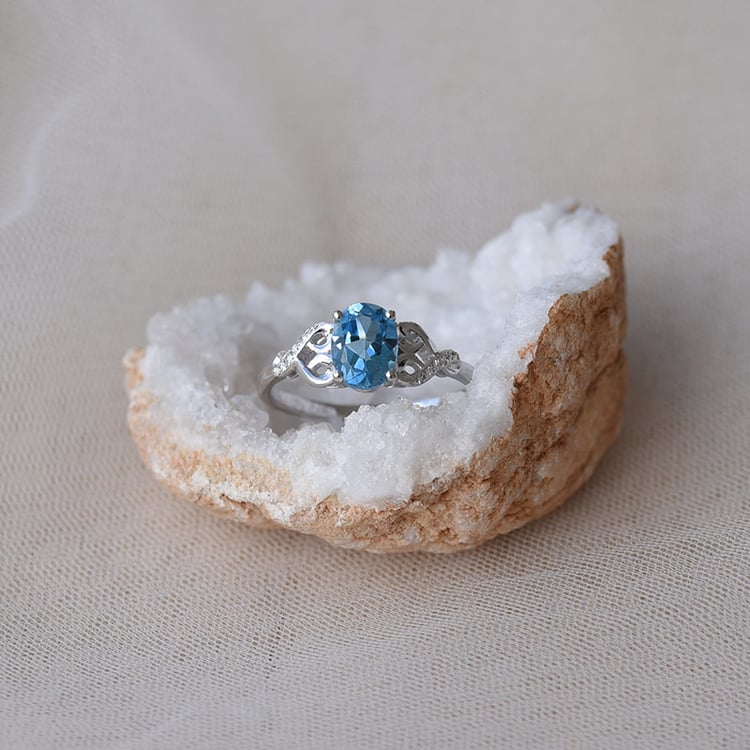 Zlatý topazový prsteň s diamantmi 66286