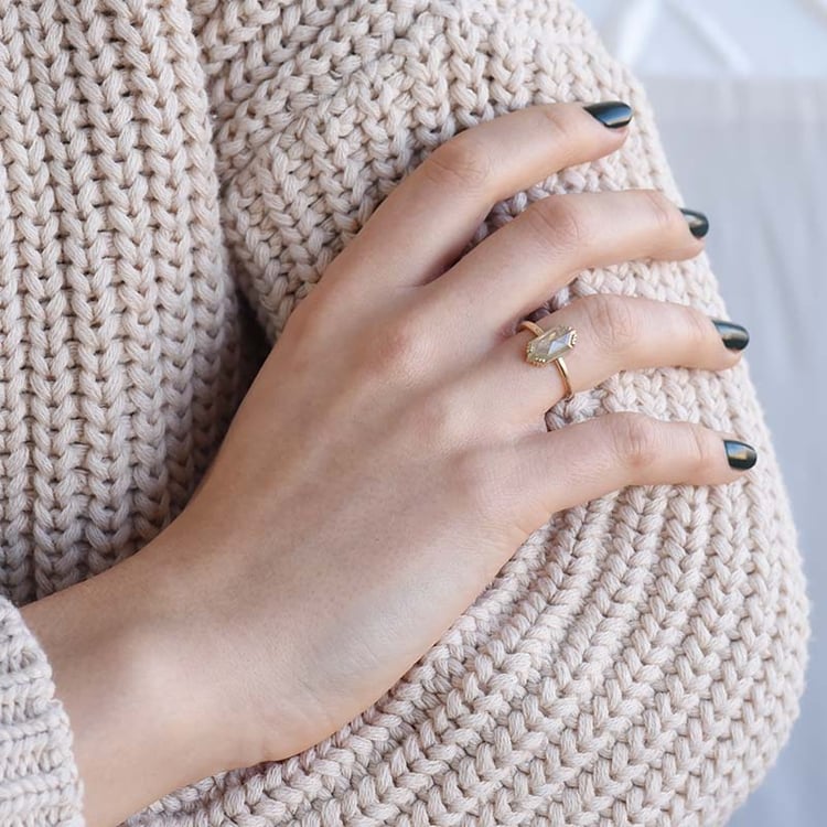 Zlatý prsteň s hexagon diamantom 92590