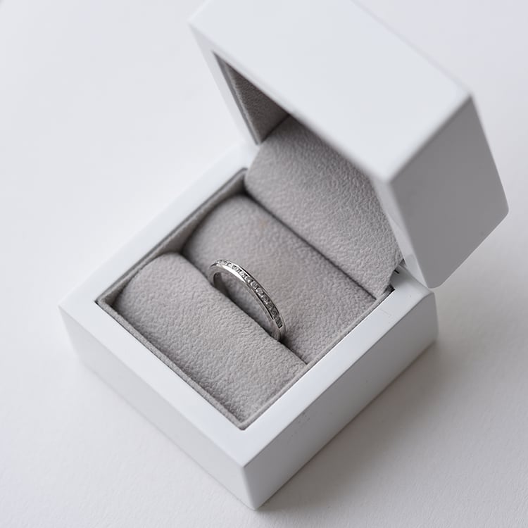 Eternity prsteň s diamantmi 62071