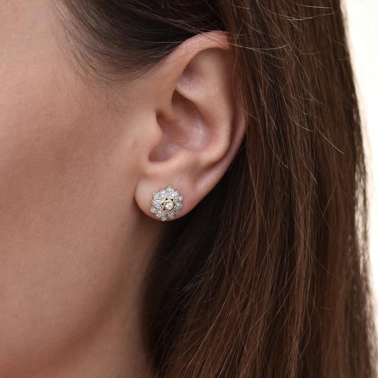 Strieborné náušnice kvety s lab-grown diamantmi Anstey 104016