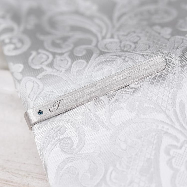 Kravatová spona s modrým diamantom a gravírom vlastnej volby 47753