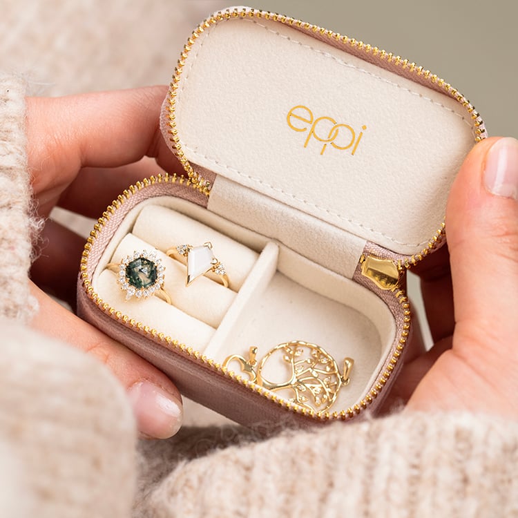 Prsteň s mliečnym mesačným kameňom Floki 147114