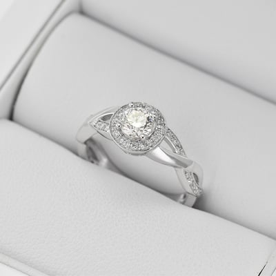 Setting plný diamantov