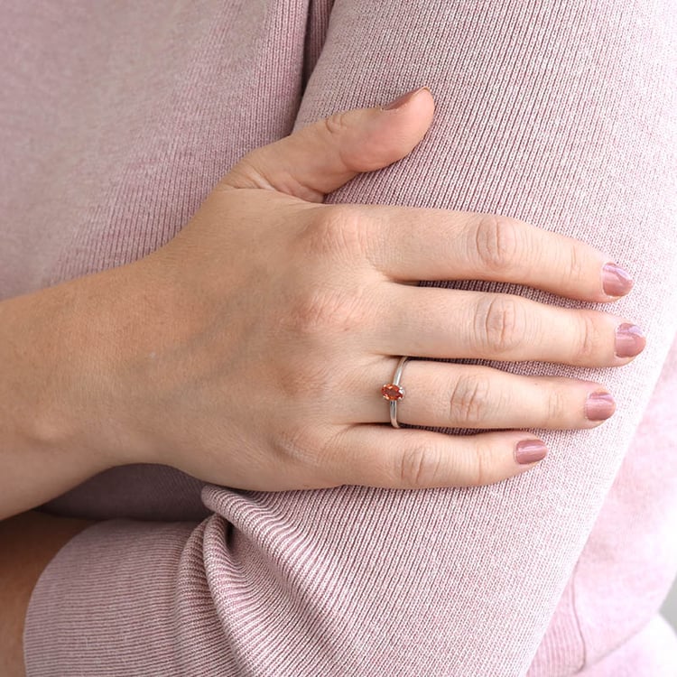 Strieborný prsteň so zafírom 86144