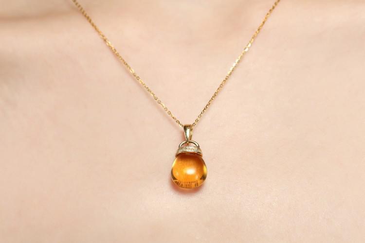 Prívesok s citrínom a diamantmi 5274