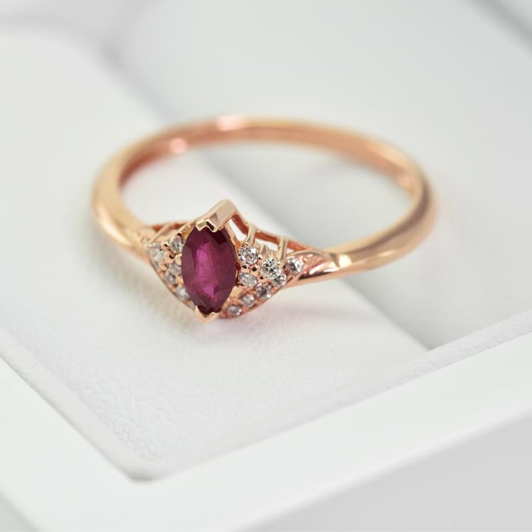 Rubínový prsteň 21752