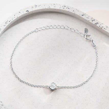 Strieborný náramok s bielym topásom Rollie