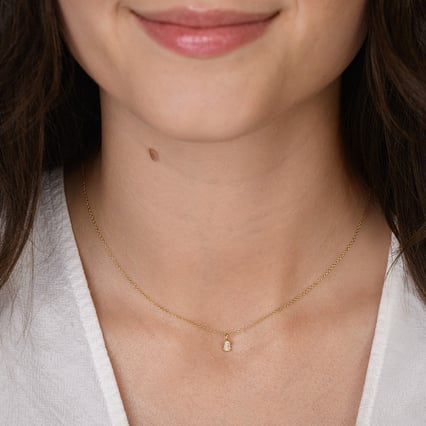 Minimalistický prívesok zo zlata s emerald lab-grown diamantom Lias