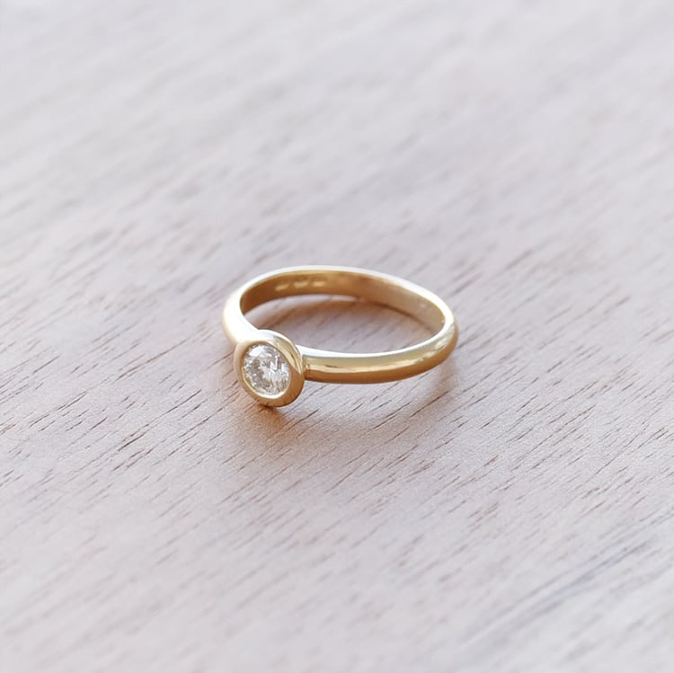 Diamantový prsteň zo zlata 89184