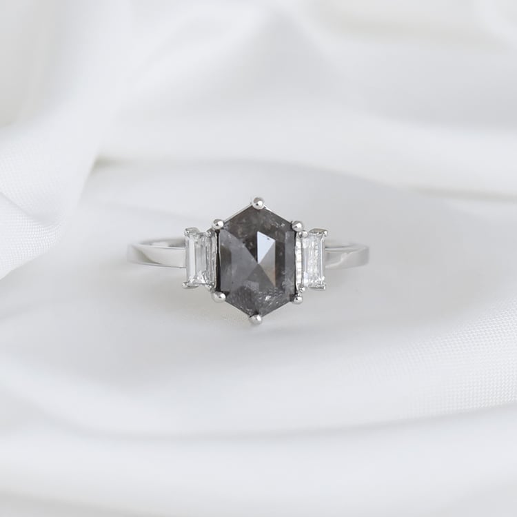 Zlatý prsteň 92583