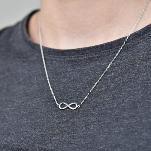 Zlatý náhrdelník s motívom nekonečna Infinity