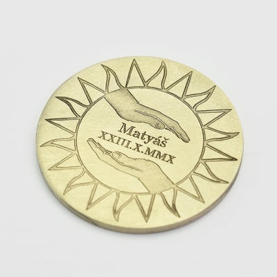 Prívesok s gravírom pred leštením