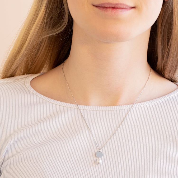 Perlový prívesok s gravírom Milana 100986