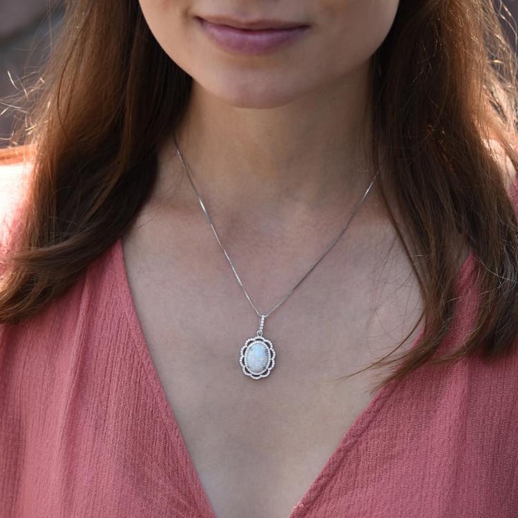 Opálový prívesok zo striebra 4612