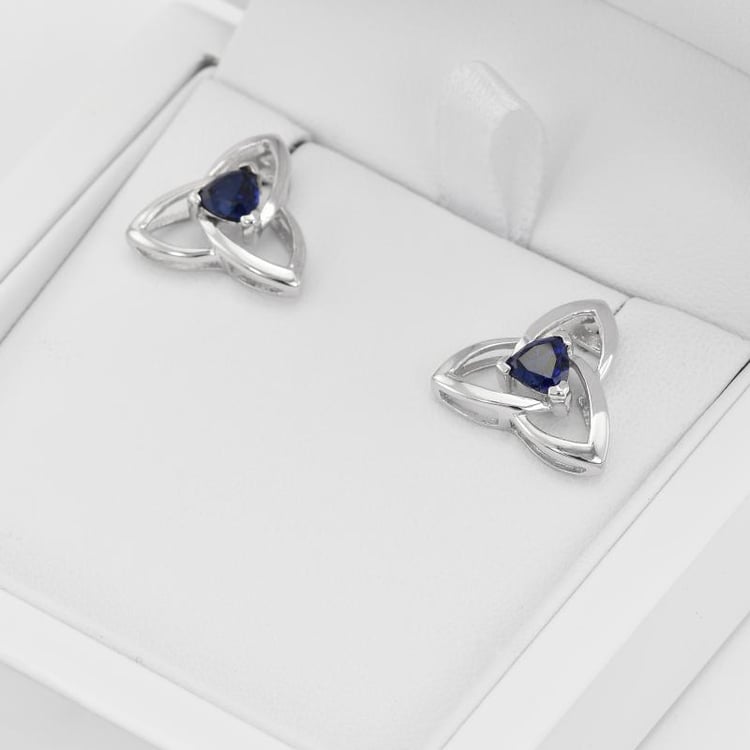 Strieborné náušnice so zafírmi 3078