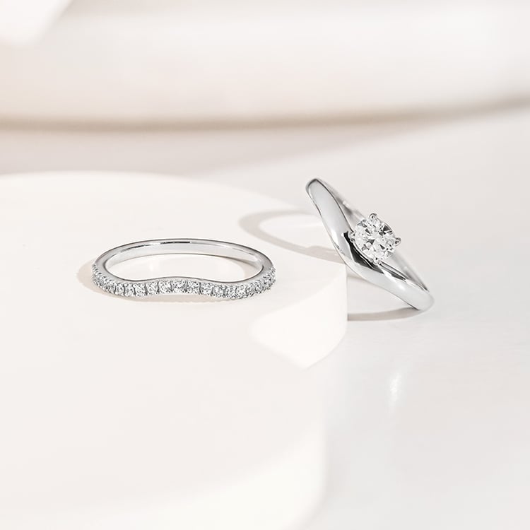 Romantický zásnubný set prsteňov s diamantmi 155814