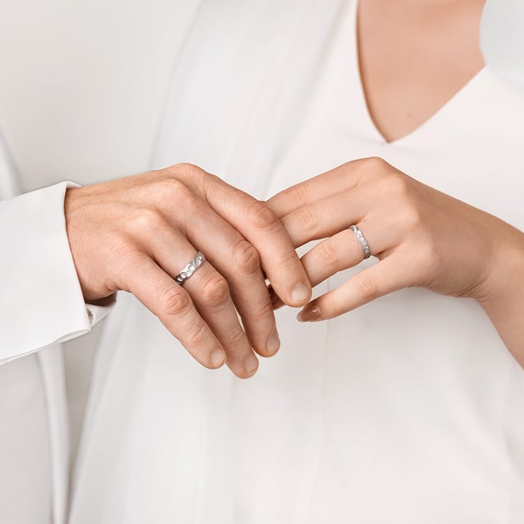 Svadobné obrúčky s atypickým povrchom zo zlata Iris 155649