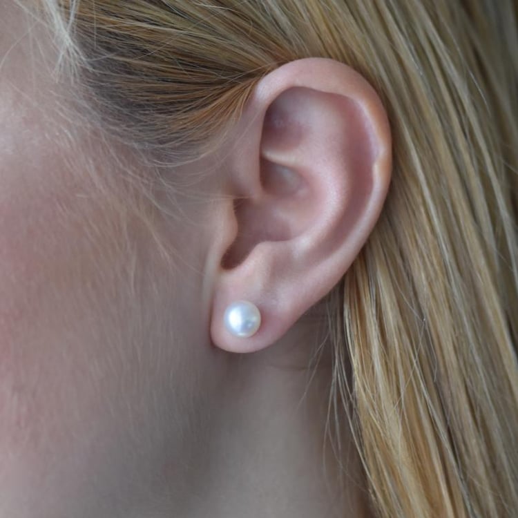 Biele 7-7.50 mm perly v zlatých náušniciach Dylany 14978