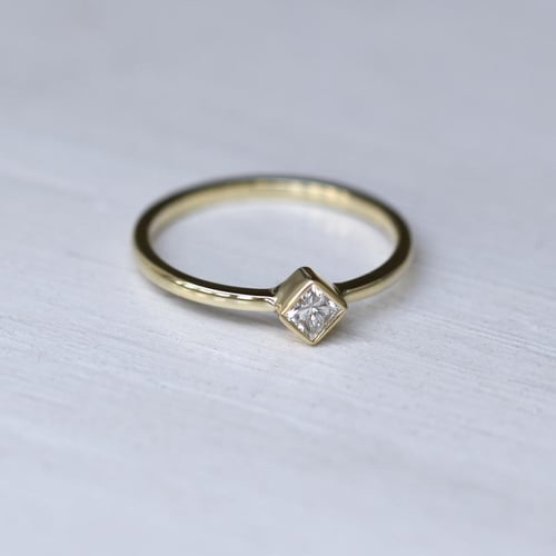 Zlatý zásnubný set prsteňov s certifikovaným GIA 0.19ct princess diamantom Elil
