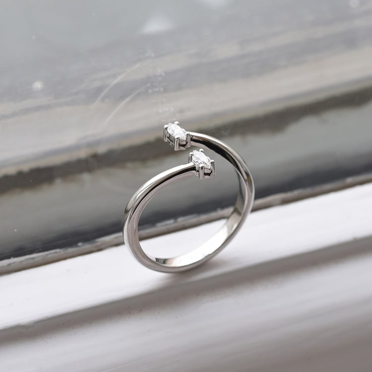 Prsteň s diamantmi 84405