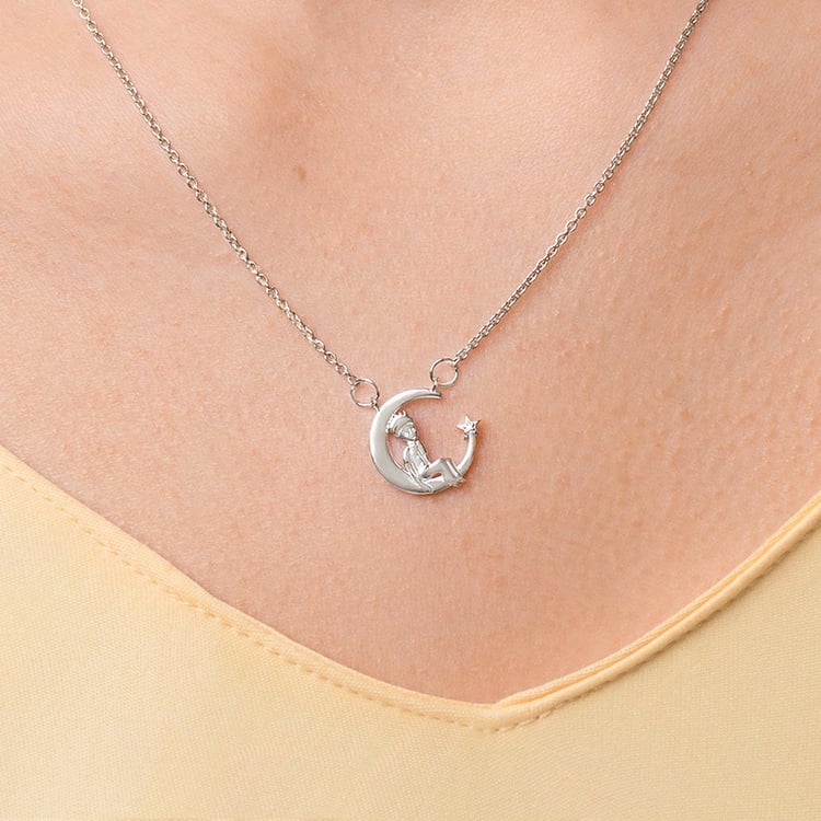 Strieborný náhrdelník v tvare mesiaca s diamantom Malý princ 156095