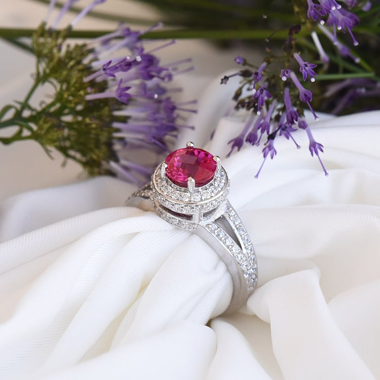 Prsteň s rubínom 82664