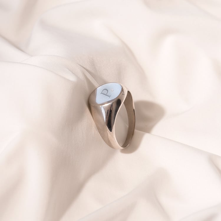 Prsteň s diamantom a gravírom písmena Gale 102114