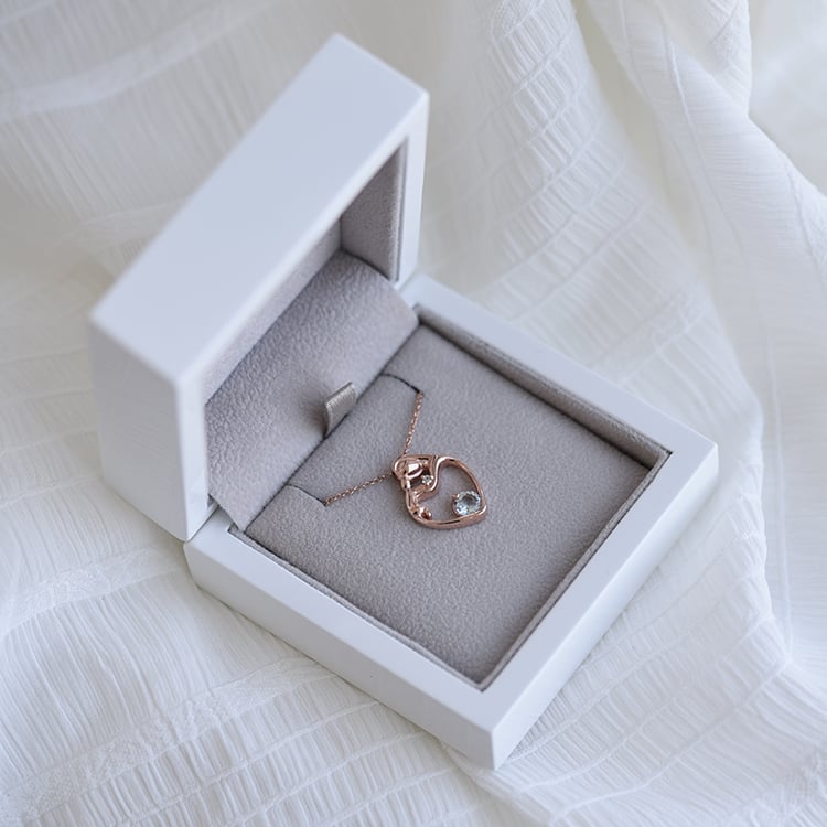 Akvamarínový prívěsok matka a dieťa s diamantom Ella 108844