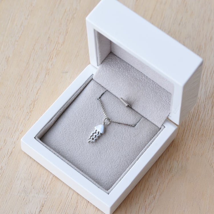 Strieborný prívesok v tvare medúzy Polli 67192