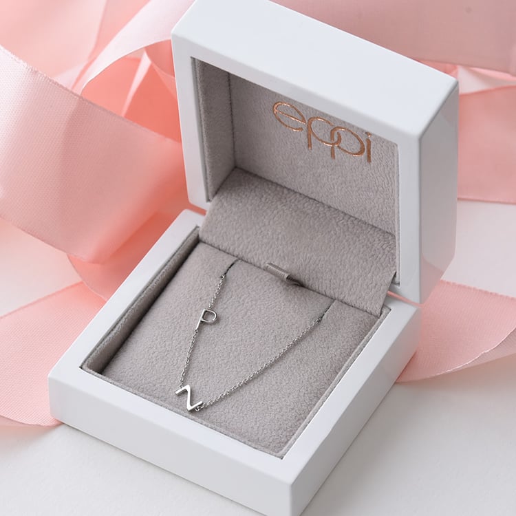 Zlatý náhrdelník s písmenami 75262