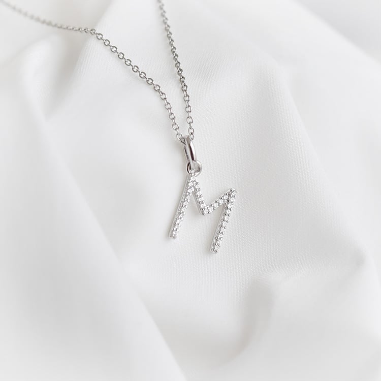 Diamantový prívesok v tvare písmena 90482