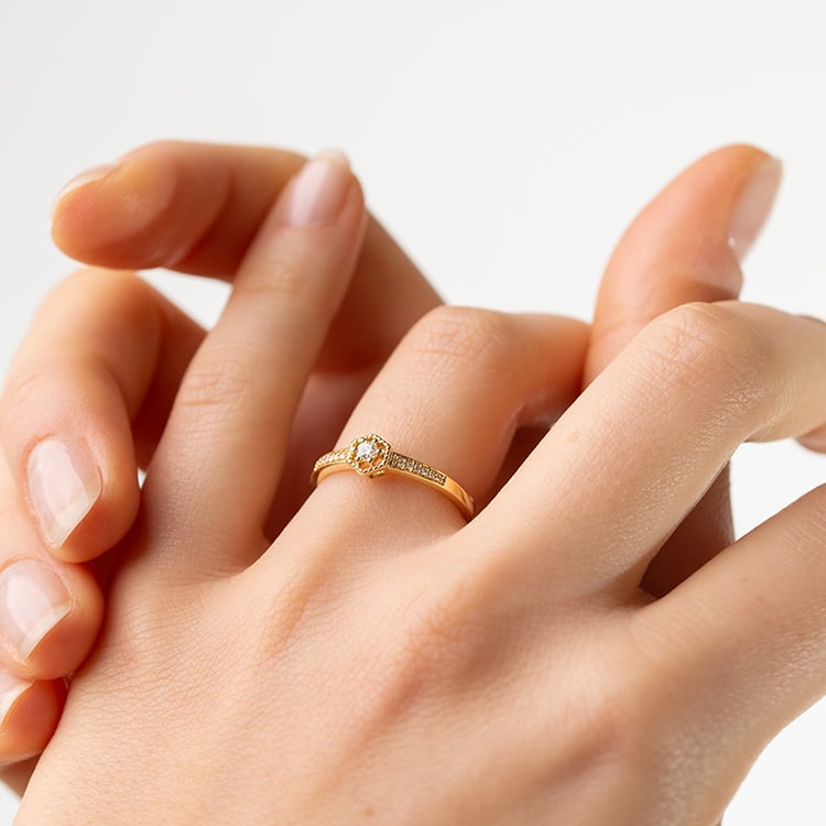 Prsteň s postrannými diamantmi Kelote 146626