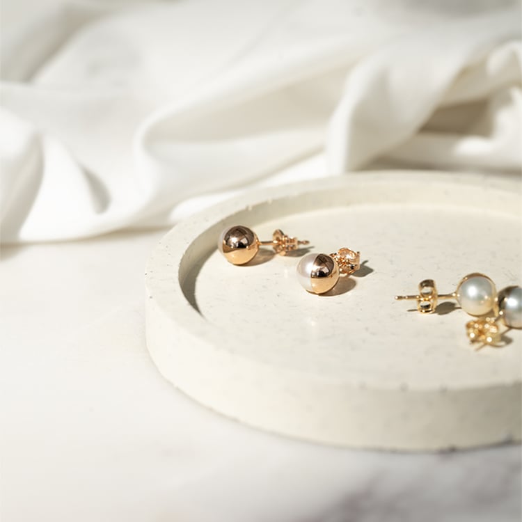 Decentné perlové náušnice Sonia 129780