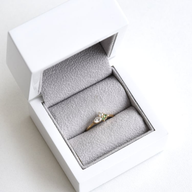 Prsteň s drahokamami 84395