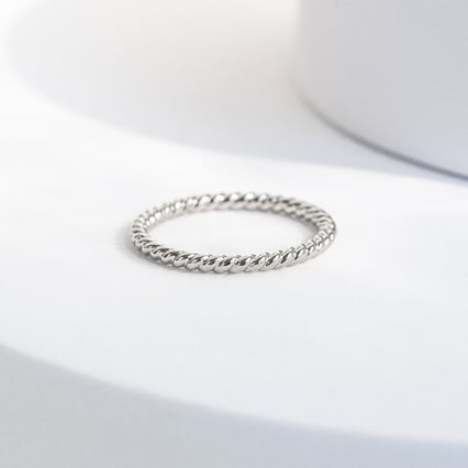 Kolekcia strieborných prepletených šperkov Attory