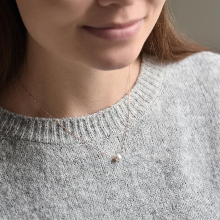 Nežný zlatý náhrdlník s ČGL certifikovanou perlou 41158