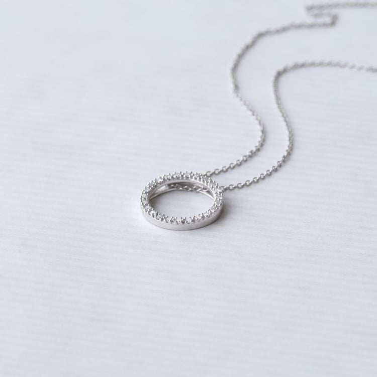 Strieborný karma prívesok s lab-grown diamantmi Adara 104273