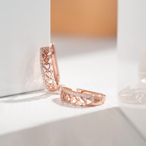 Srdcové kruhové náušnice s diamantmi Luba