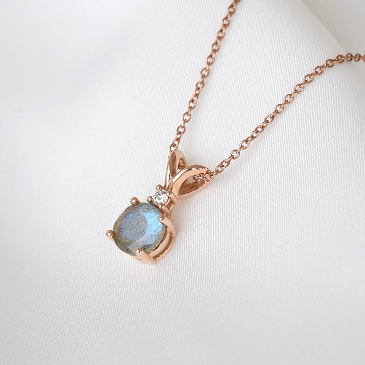 Zlatý labradoritový prívesok s diamantom 78387