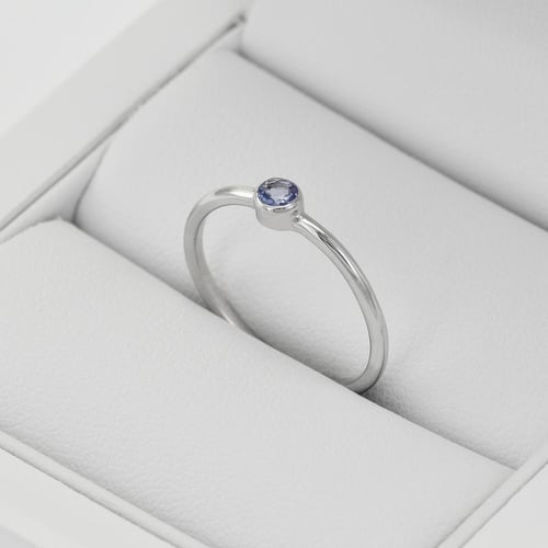 Zlatý minimalistický prsteň s tanzanitom Kathleen