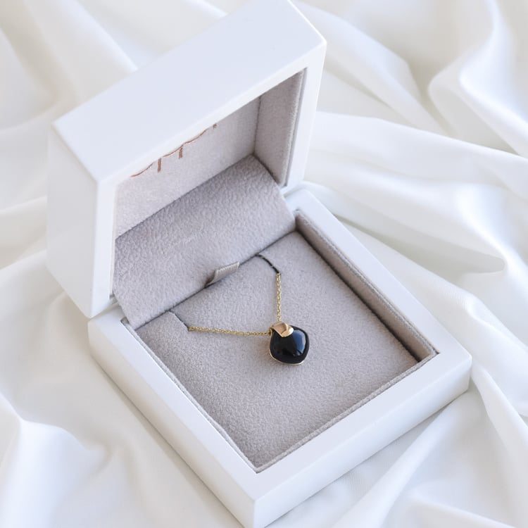 náhrdelník s onyxom 81602