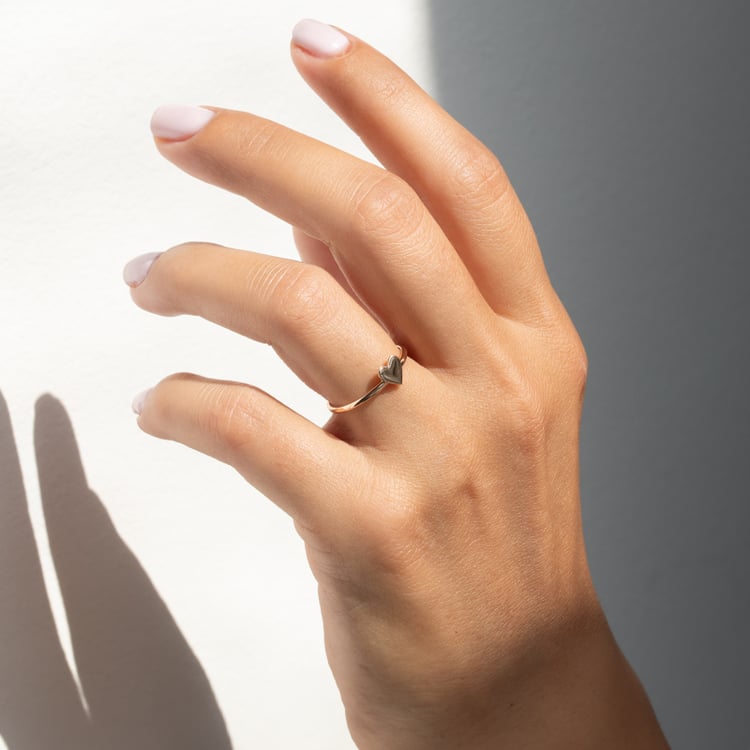 Zlatý prsteň minimal so srdiečkom Olivia 140593