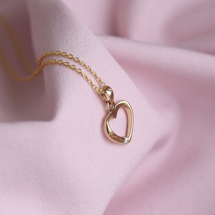 Zlatý prívesok srdce 64209