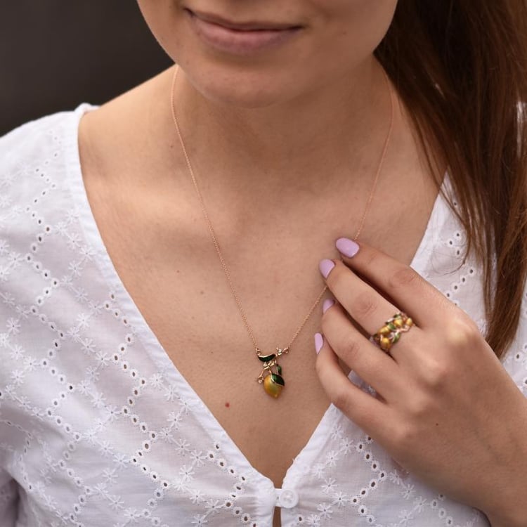 Náhrdelník s citrónom a enamelom 43551