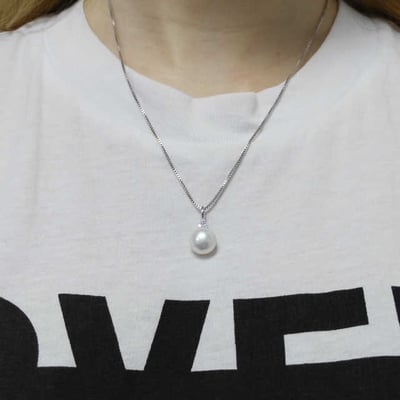 Perlový náhrdelník