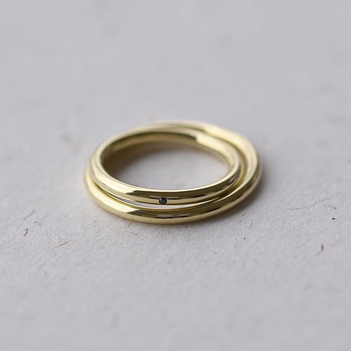 Zlaté minimalistické snubné prstene s čiernym diamantom Alays