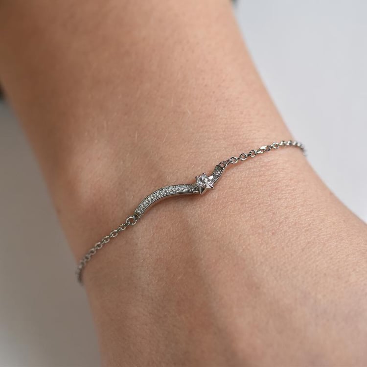 Strieborný náramok so zirkónmi 26272