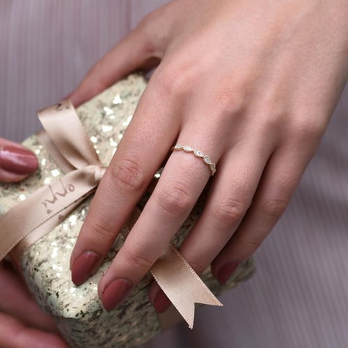Vintage obrúčka s lab-grown diamantmi a komfortný pánsky prsteň Ebba